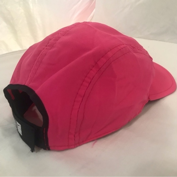 Nike Authentic Woman\'s Adjustable Pink Exercise Cap main image 10